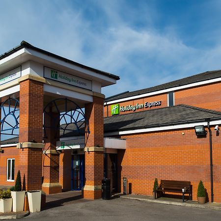 Holiday Inn Express Manchester East, An Ihg Hotel Exterior foto